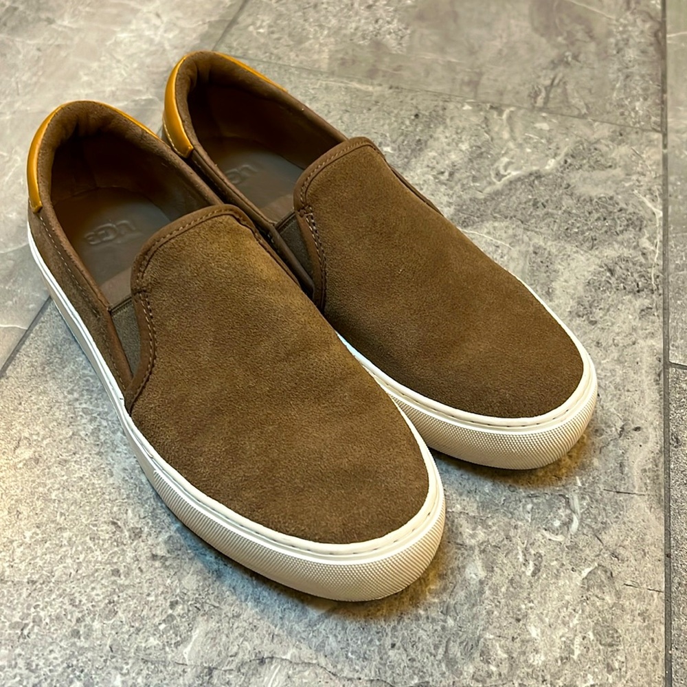 UGG Women's Cahlvan Slip-On Suede Sneakers